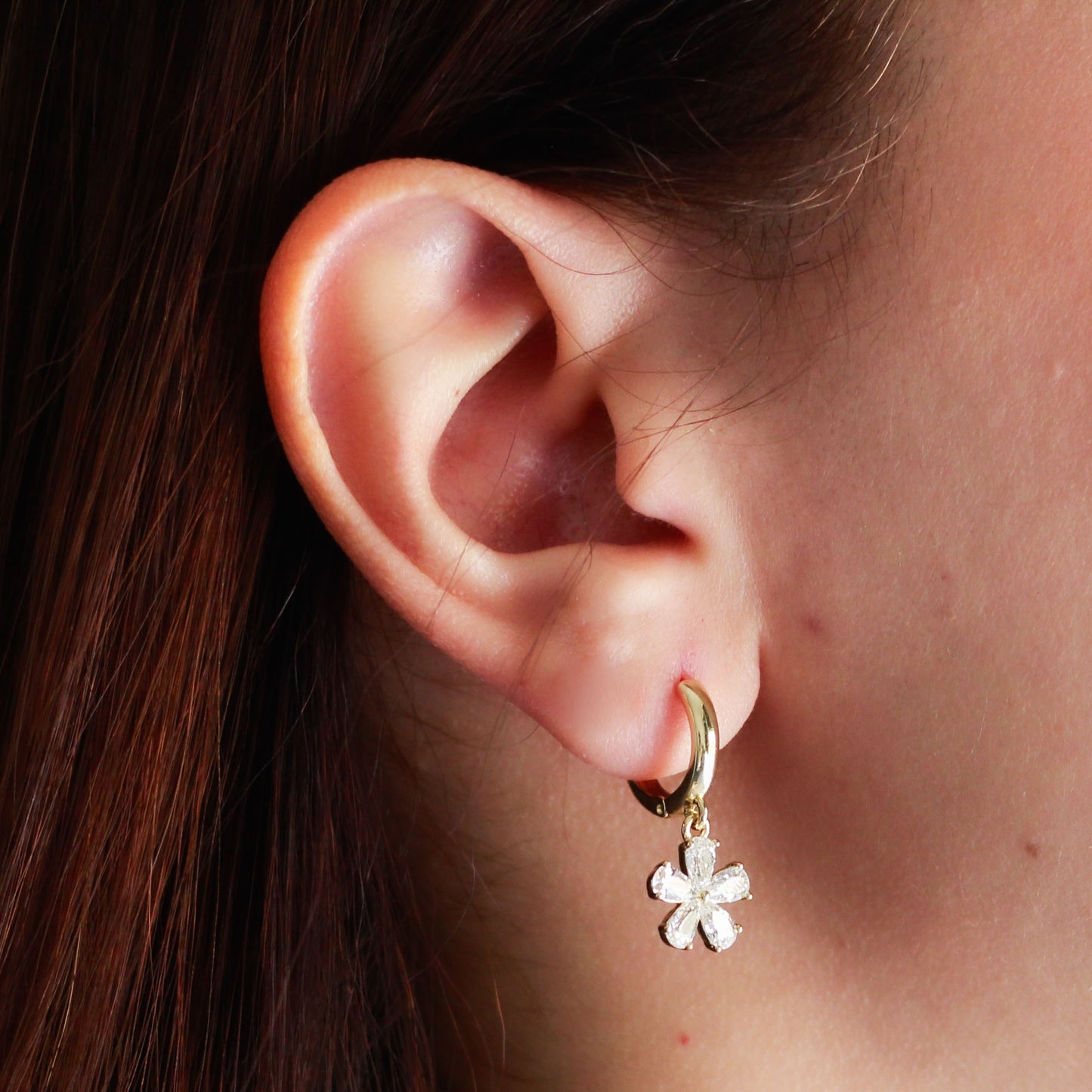Arete en baño de oro 18 kilates