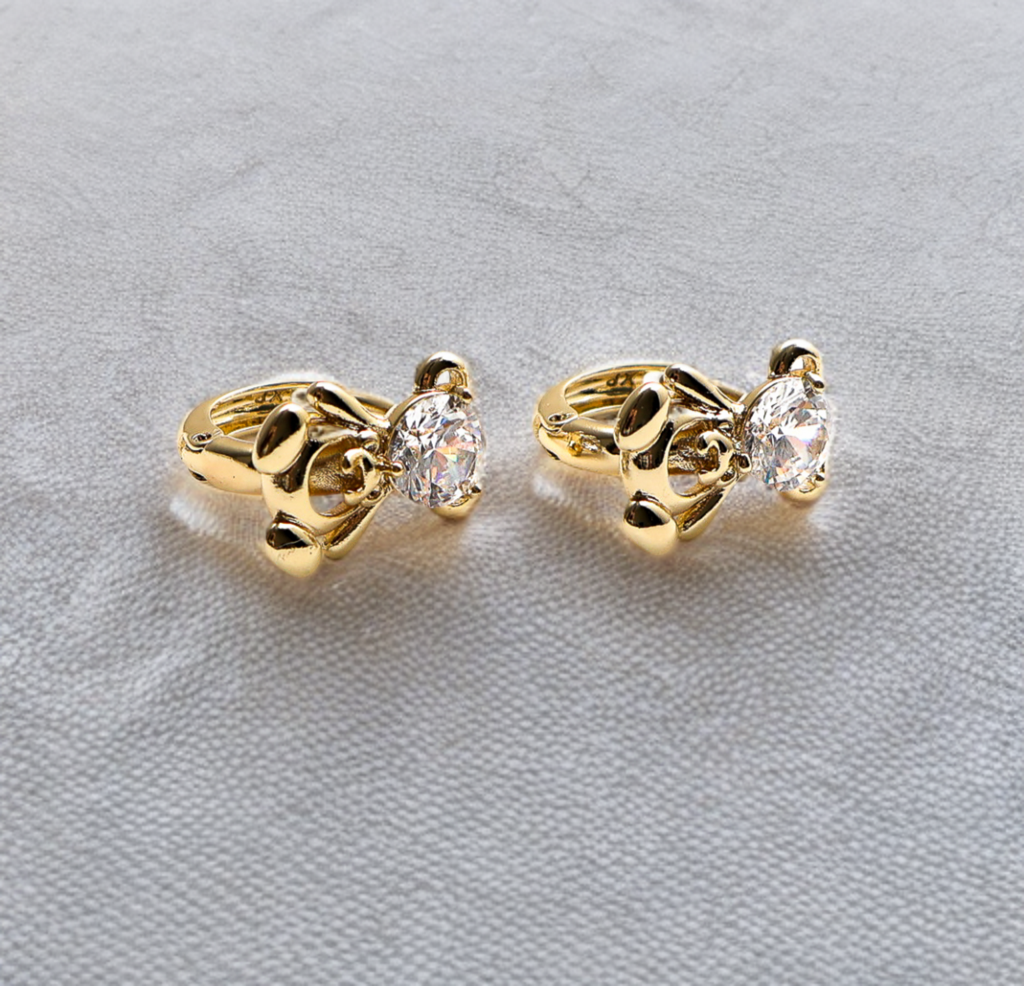 Arete en baño de oro 18 kilates