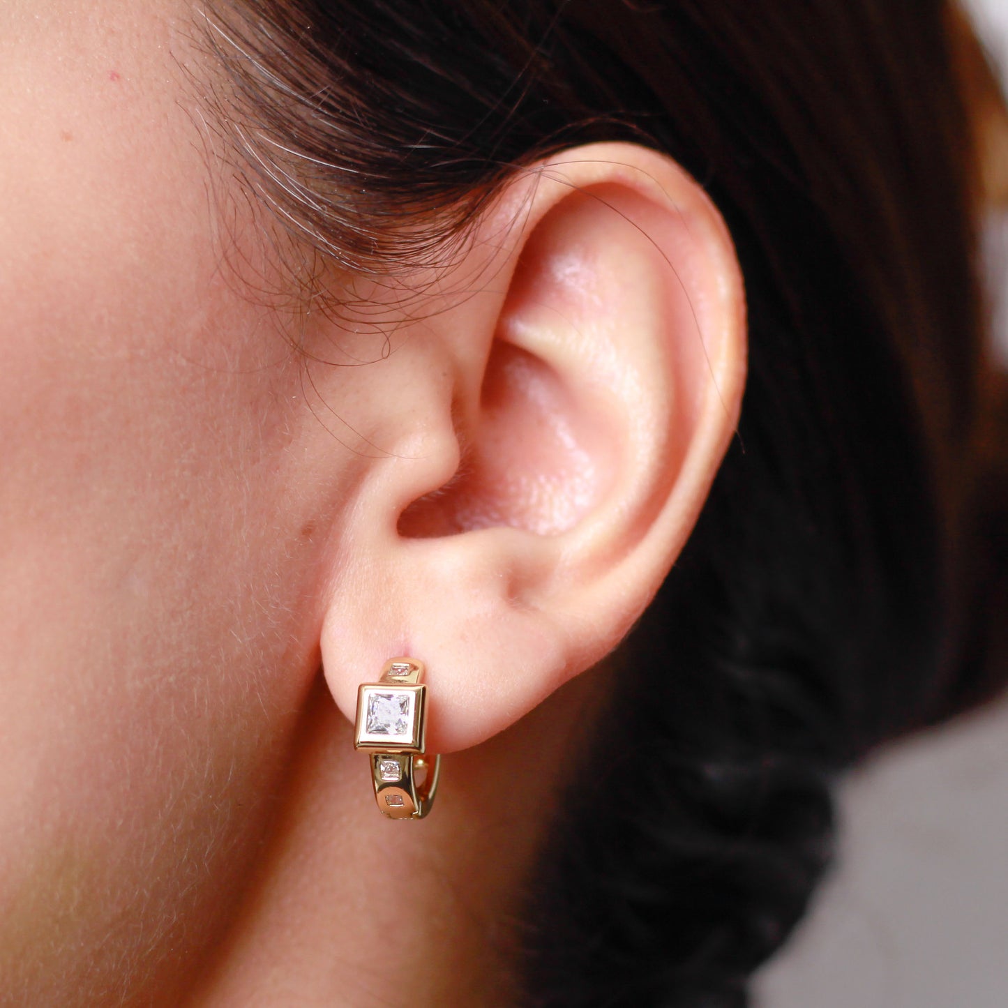 Arete en baño de oro 18k