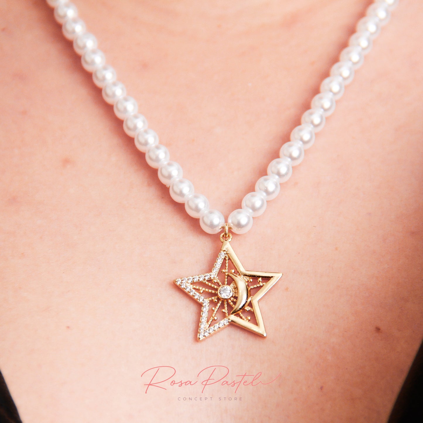 Collar en baño de oro 18k