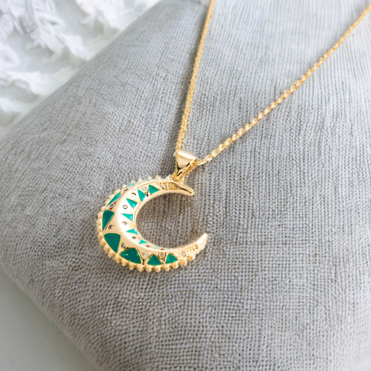 Collar en baño de oro 18k