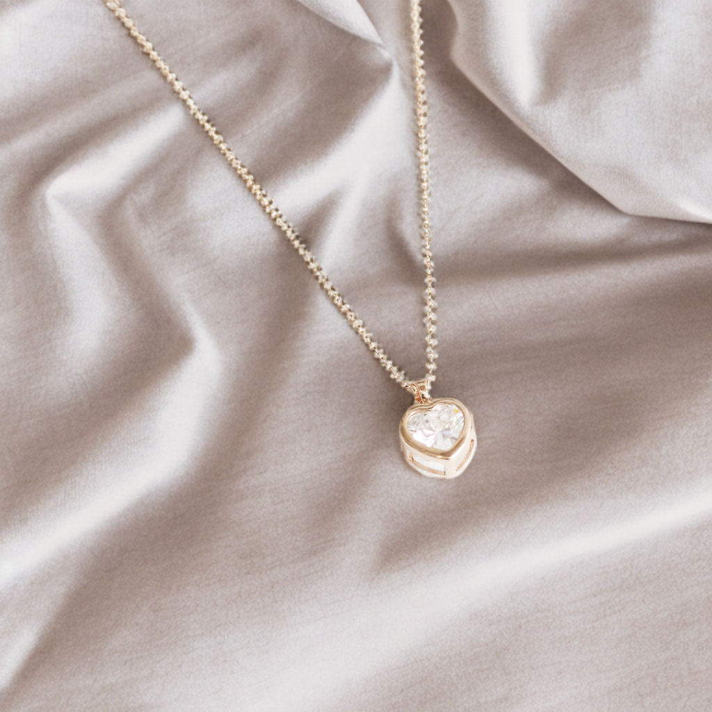 Collar en baño de oro 18k