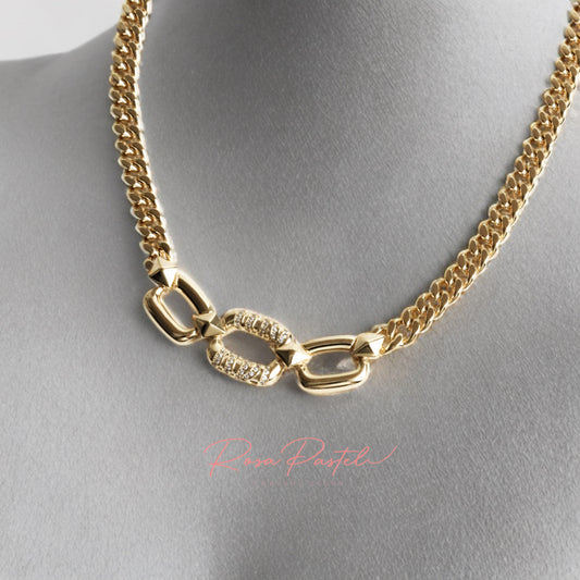 Collar en baño de oro 18k