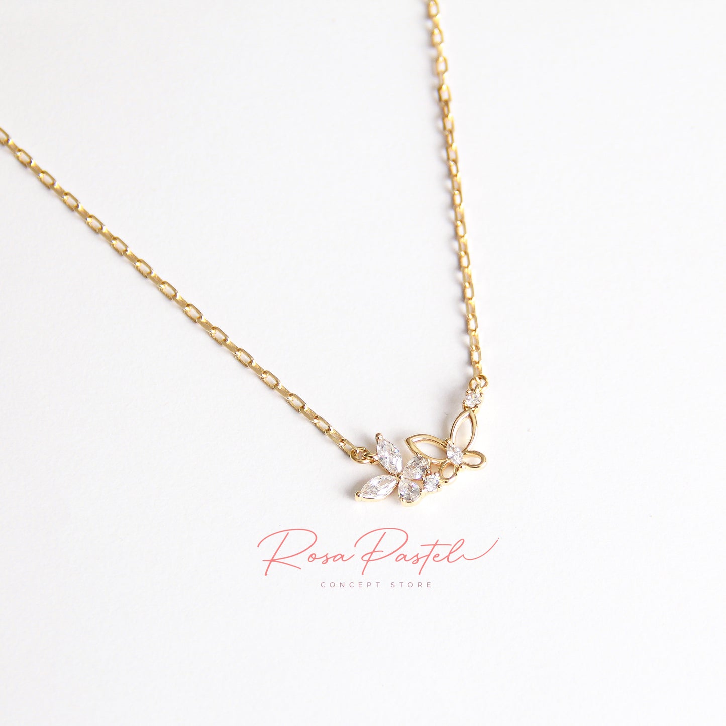 Collar en baño de oro 18k