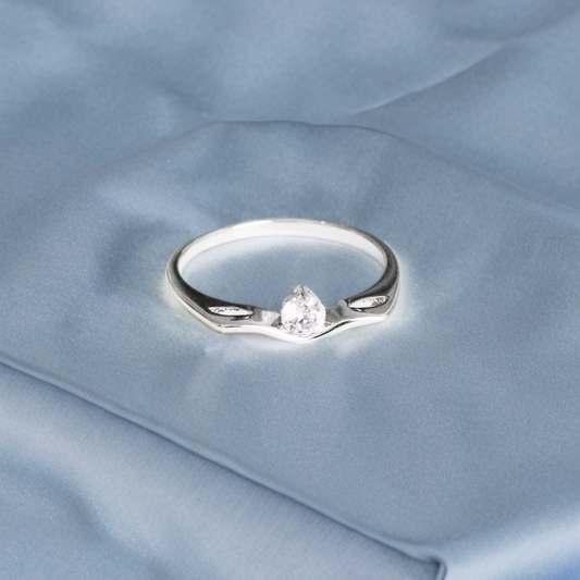 Anillo en baño de rodio