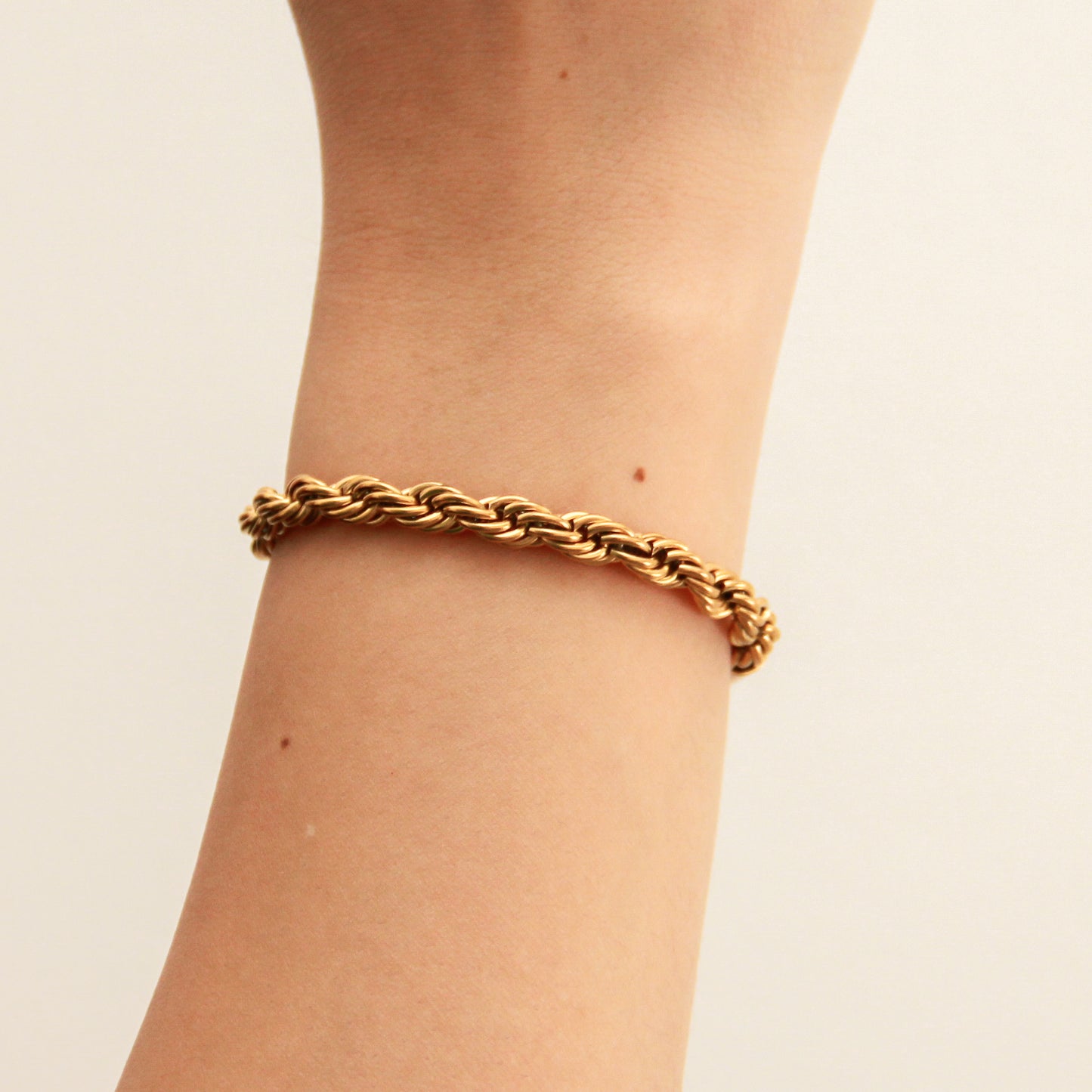 Pulsera en baño de oro