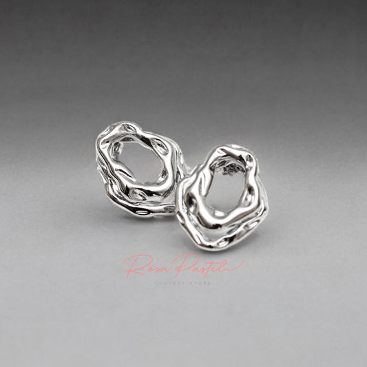 Arete en baño de rodio