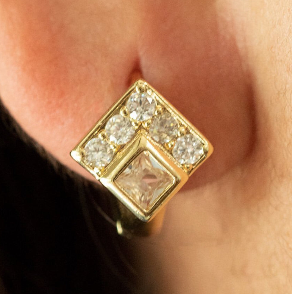 Arete en baño de oro 18k