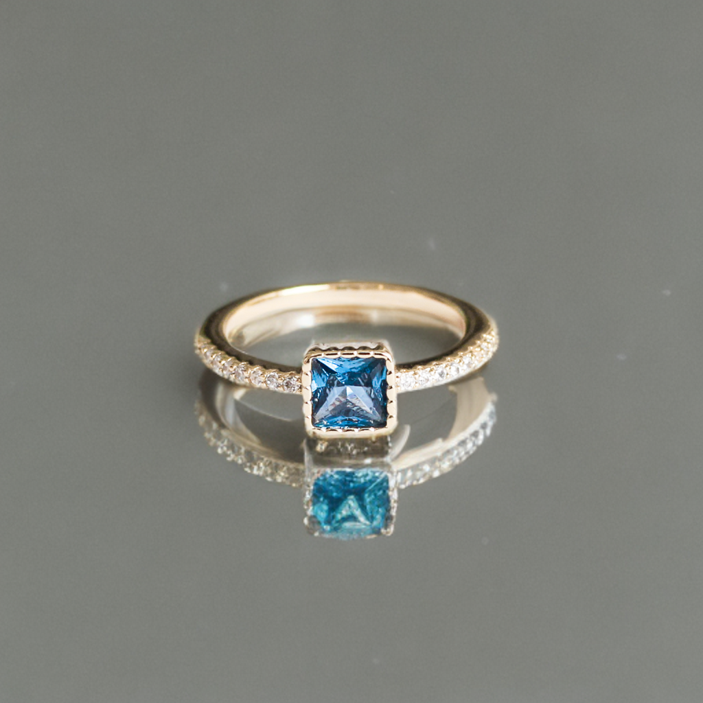 Anillo en baño de oro 18 k