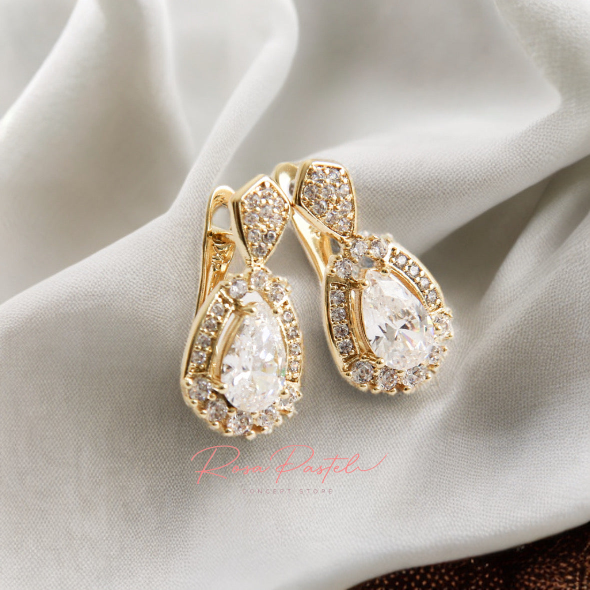 Arete en baño de oro 18k