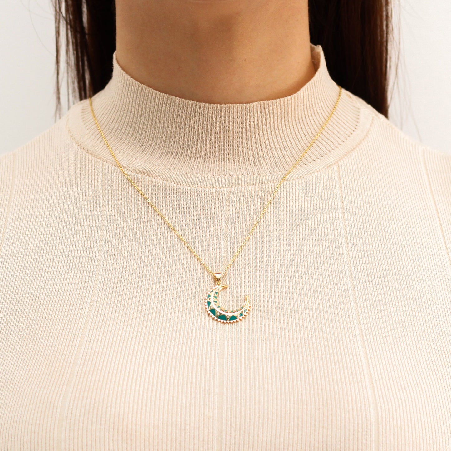 Collar en baño de oro 18k