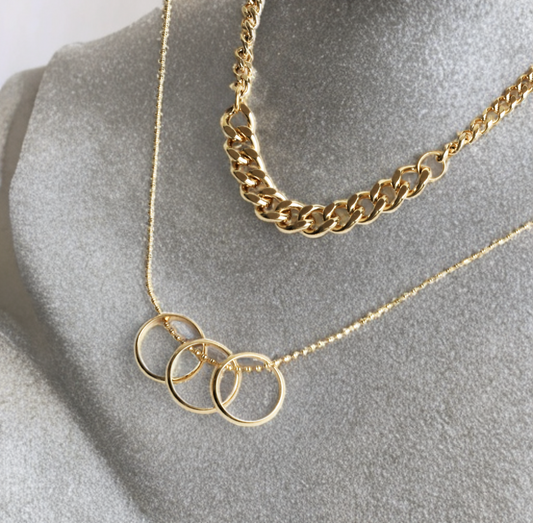 Collar en baño de oro 18k