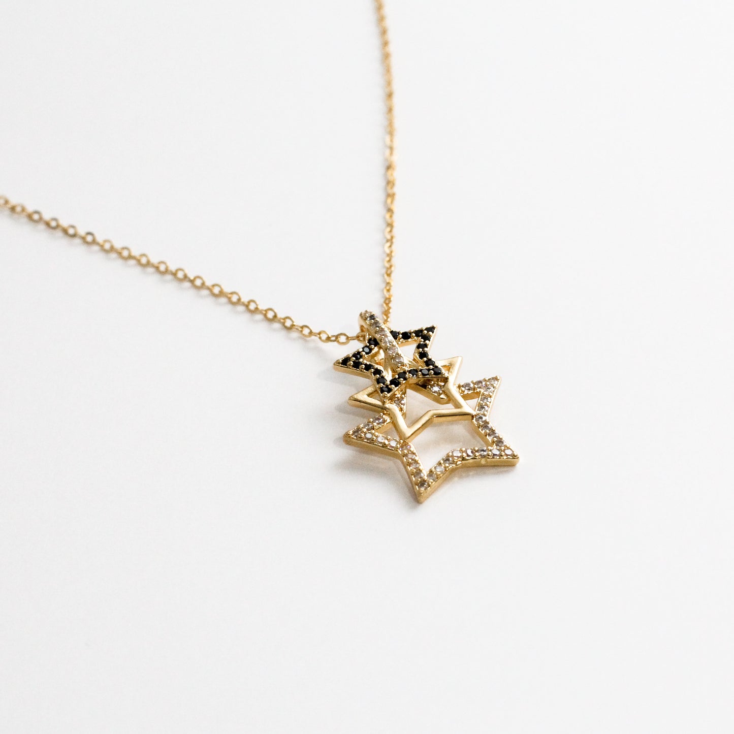 Collar en baño de oro 18k