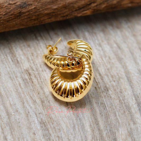 Arete en baño de oro 18k
