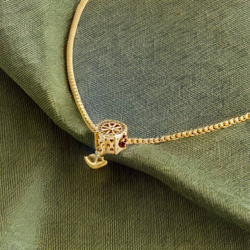 Collar en baño de oro 18k