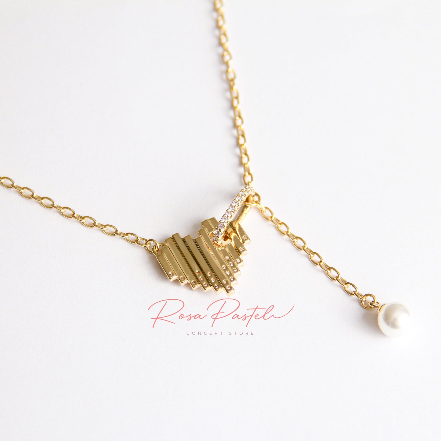 Collar en baño de oro 18k