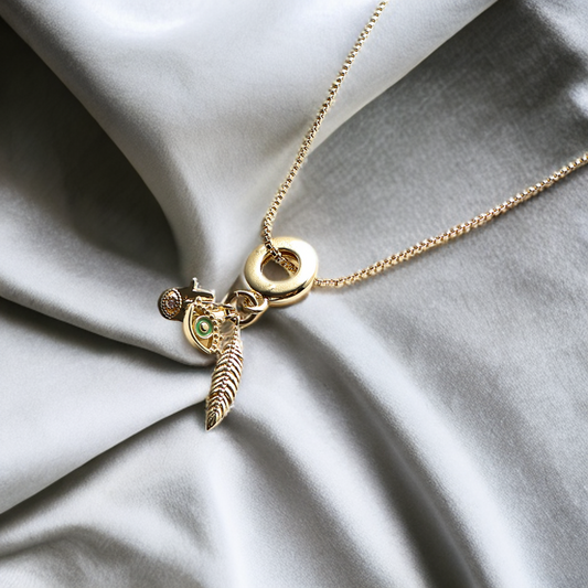 Collar en baño de oro 18k