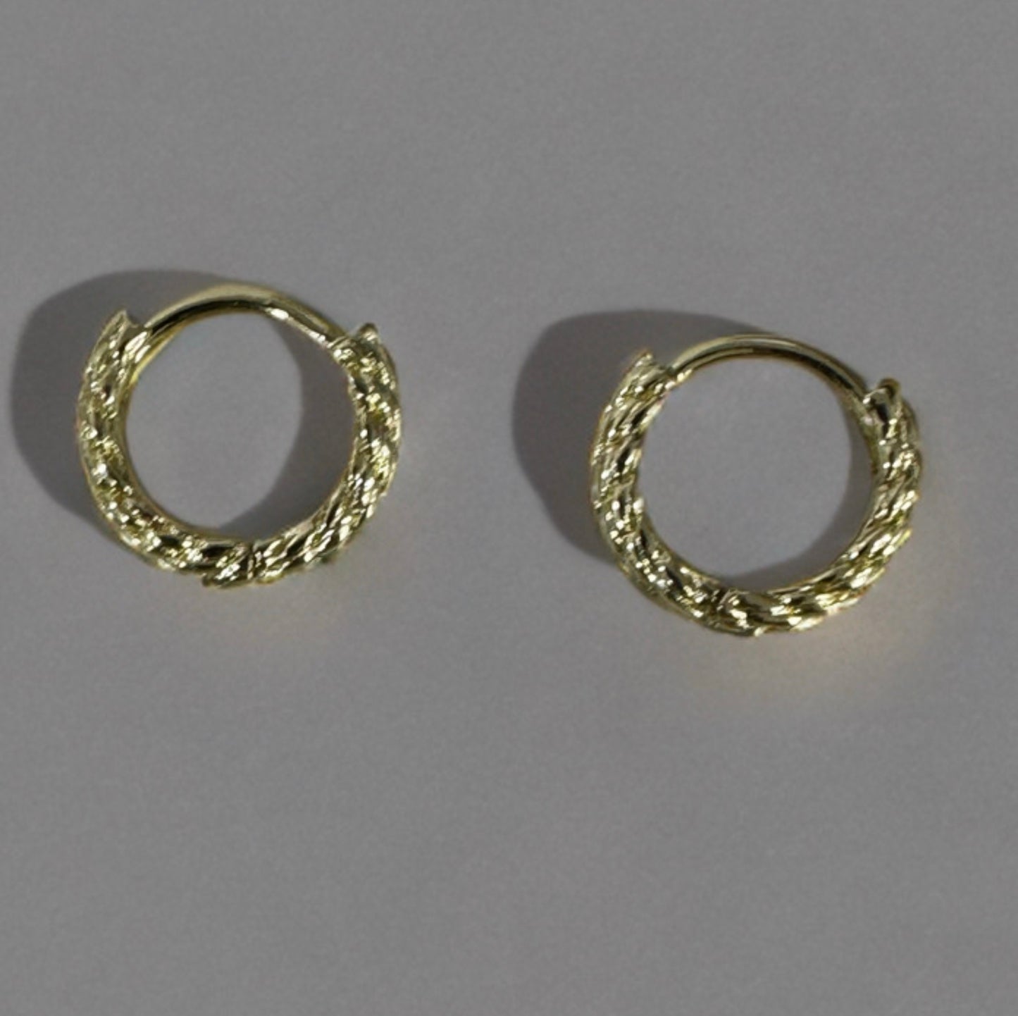 Aretes en baño de oro 18k