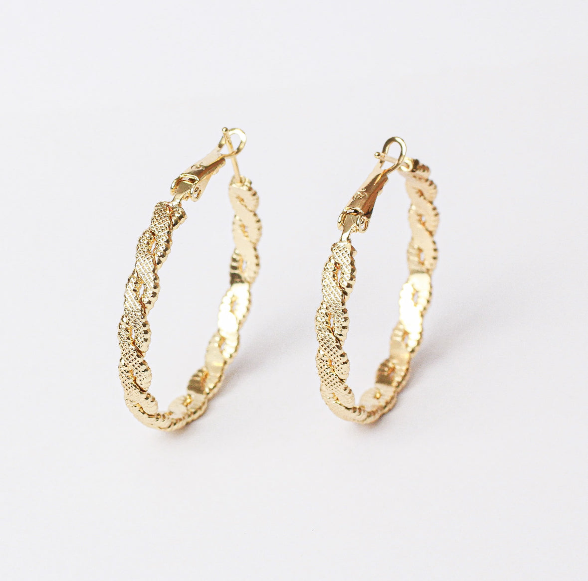 Arete en baño de oro 18k