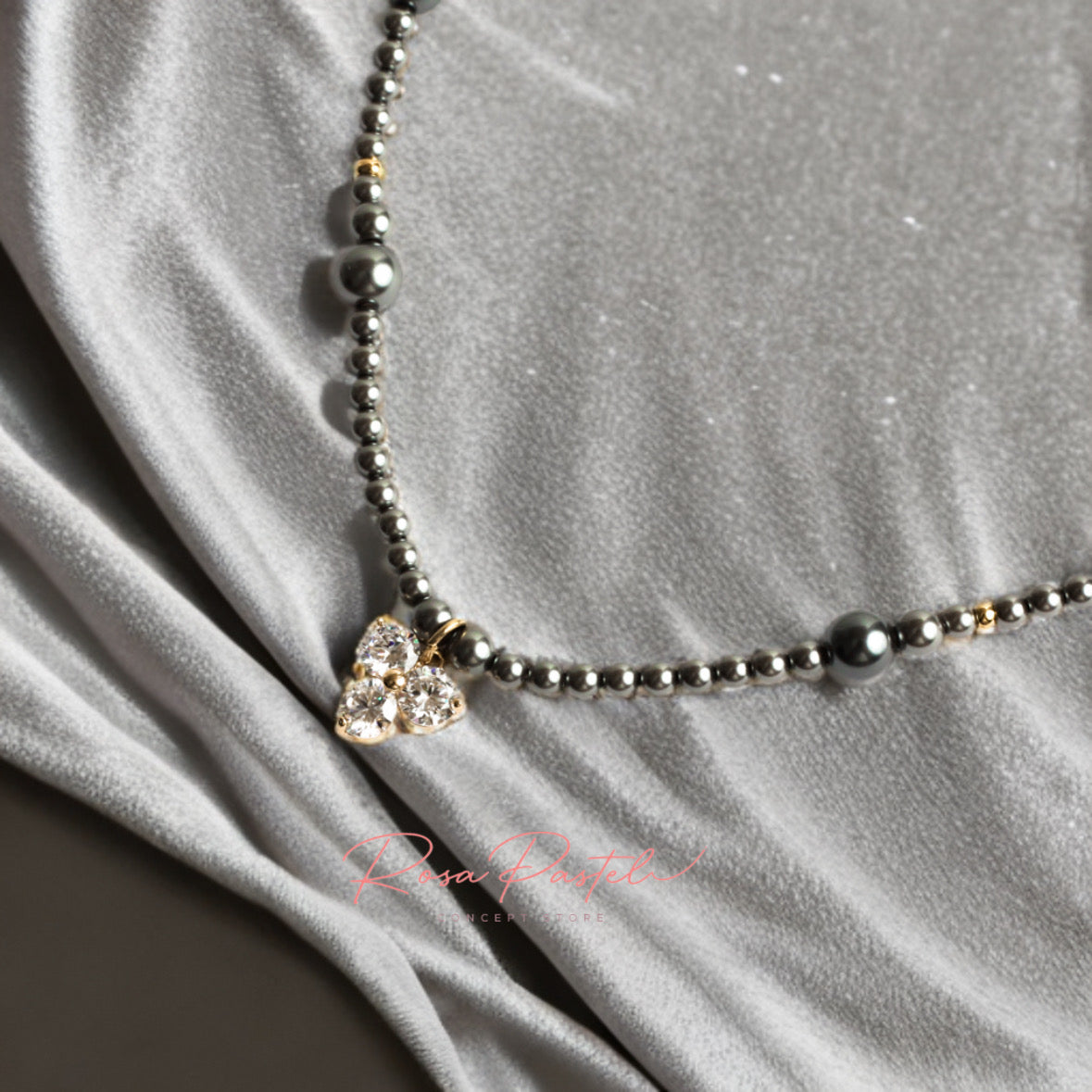 Collar en baño de oro 18k