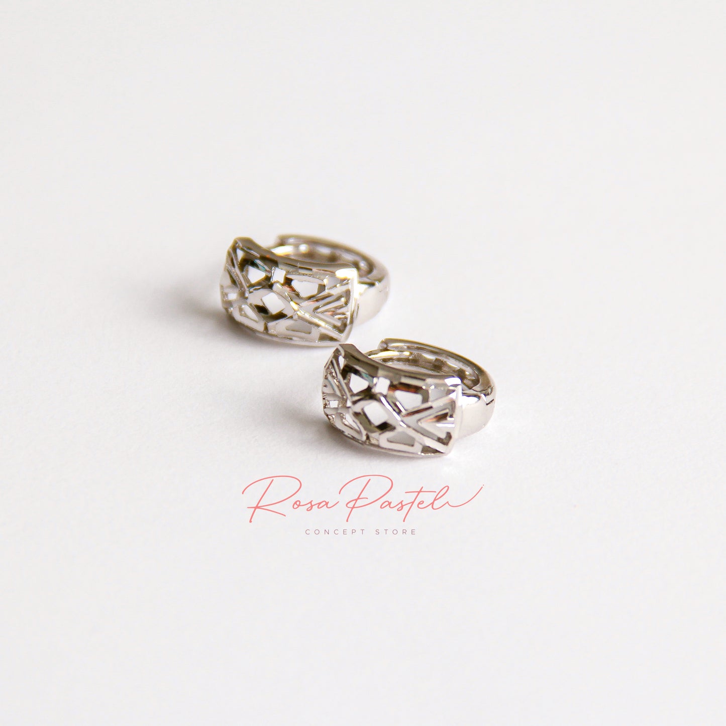 Aretes en baño de Rodio