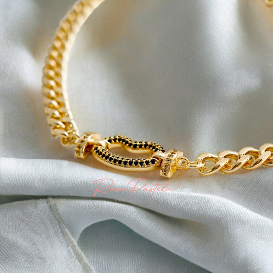 Collar en baño de oro 18k